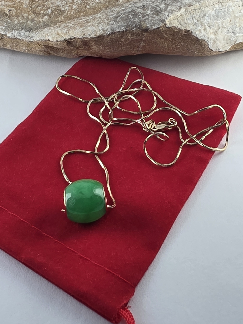 14K Yellow Gold Box Link Necklace and Jade Pendant - Solid Gold! 👌🎁